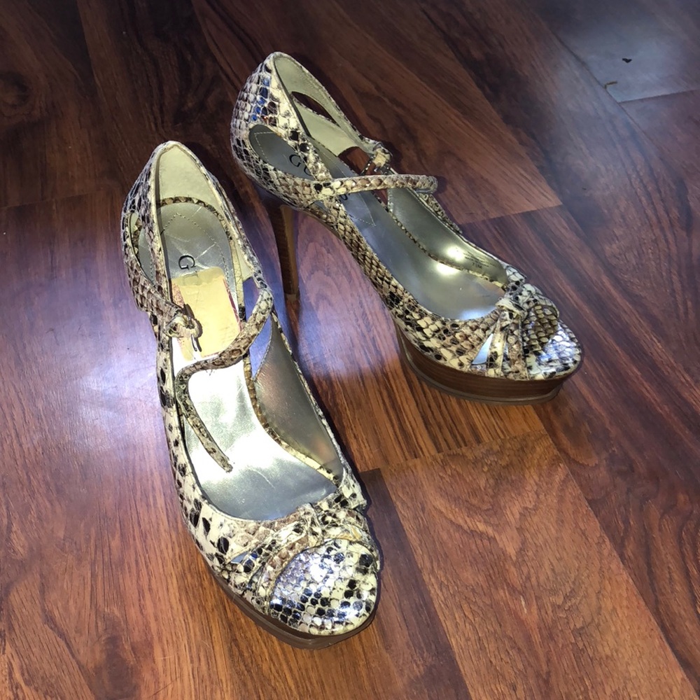 Guess heels